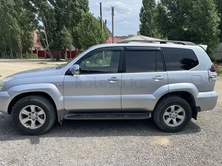 Toyota Land Cruiser Prado 2005 года за 9 000 000 тг. в Актобе – фото 3