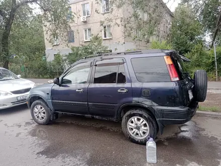 Honda CR-V 1996 года за 2 000 000 тг. в Алматы – фото 12