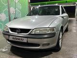 Opel Vectra 1998 годаfor1 800 000 тг. в Алматы
