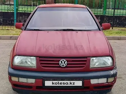 Volkswagen Vento 1996 года за 1 500 000 тг. в Алматы