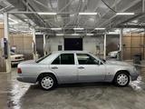 Mercedes-Benz E 220 1992 годаүшін1 650 000 тг. в Балхаш – фото 4