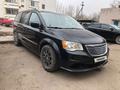 Chrysler Town and Country 2013 года за 6 300 000 тг. в Астана