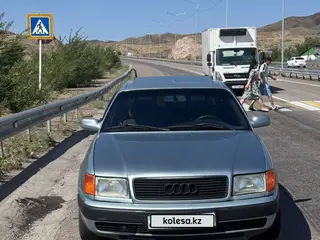Audi 100
