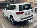 Toyota Land Cruiser 2023 года за 55 000 000 тг. в Атырау – фото 5