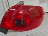 Фонарь правый Пежо 206 Peugeot 206. за 35 000 тг. в Алматы