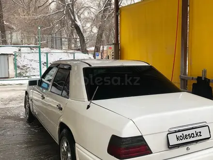 Mercedes-Benz E 280 1995 года за 2 005 000 тг. в Алматы – фото 5