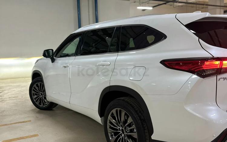 Toyota Highlander Luxe — миниатюра 3