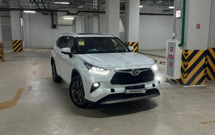 Toyota Highlander Luxe — миниатюра 2