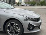 Kia K5 2022 года за 10 800 000 тг. в Астана – фото 2