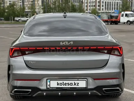 Kia K5 2022 года за 10 800 000 тг. в Астана – фото 6