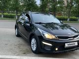 Kia Rio X-Line 2020 года за 7 500 000 тг. в Караганда – фото 2