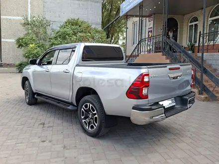 Toyota Hilux 2022 года за 20 900 000 тг. в Алматы – фото 2