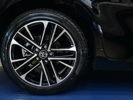 Toyota Camry Luxe 2025 года за 26 190 000 тг. в Астана – фото 7