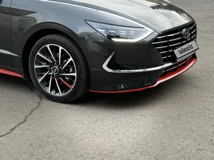 Hyundai Sonata 2022 года за 13 200 000 тг. в Караганда – фото 9