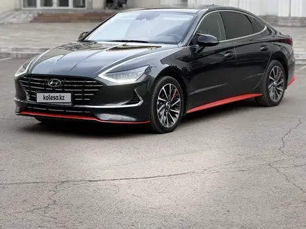Hyundai Sonata 2022 года за 13 200 000 тг. в Караганда – фото 3