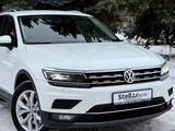 Volkswagen Tiguan 2018 года за 11 590 000 тг. в Костанай – фото 3