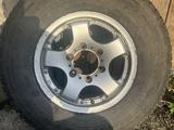 Зимнюю резину на дисках за 200 000 тг. в Алтай – фото 3
