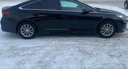 Hyundai Sonata 2018 годаүшін9 400 000 тг. в Усть-Каменогорск – фото 4