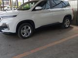 Chevrolet Captiva 2020 года за 7 300 000 тг. в Алматы – фото 2