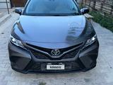 Toyota Camry 2020 года за 12 000 000 тг. в Атырау