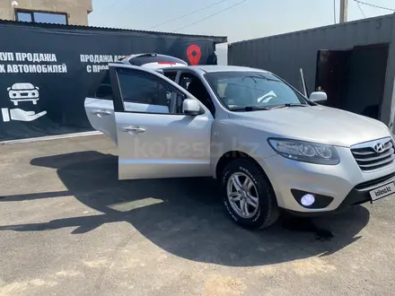 Hyundai Santa Fe 2011 года за 5 600 000 тг. в Алматы – фото 10