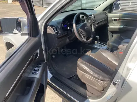 Hyundai Santa Fe 2011 года за 5 600 000 тг. в Алматы – фото 16