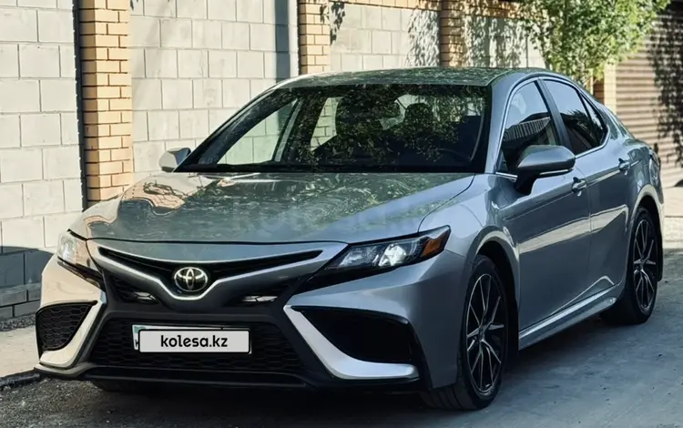 Toyota Camry 2021 годаүшін13 500 000 тг. в Актобе