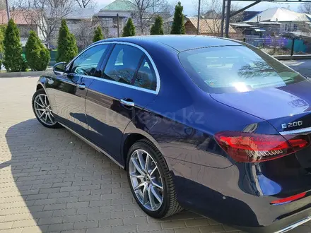Mercedes-Benz E 200 2022 года за 33 000 000 тг. в Алматы – фото 4