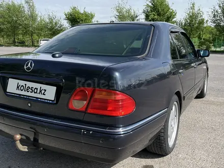 Mercedes-Benz E 280 1997 года за 3 700 000 тг. в Шымкент – фото 10