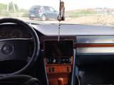 Mercedes-Benz E 260 1991 годаүшін1 500 000 тг. в Усть-Каменогорск – фото 2