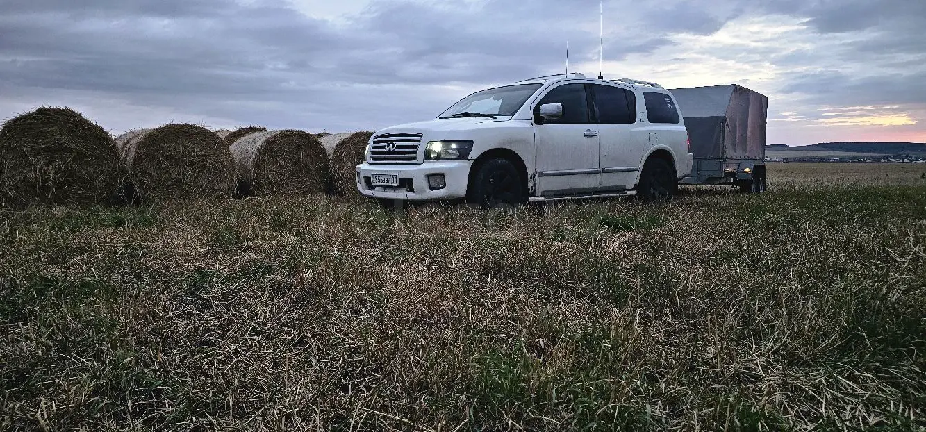 Infiniti QX56, 2004