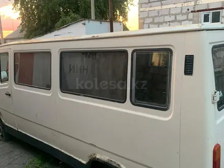 Mercedes-Benz  Sprinter 1981 года за 1 200 000 тг. в Караганда – фото 2