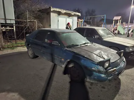 Mazda 323 1994 года за 200 000 тг. в Алматы – фото 2