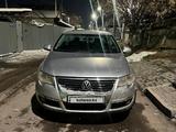 Volkswagen Passat 2005 года за 2 550 000 тг. в Алматы
