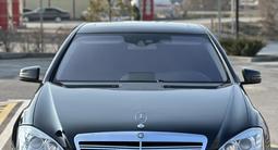 Mercedes-Benz S 500 2009 годаfor11 000 000 тг. в Шымкент