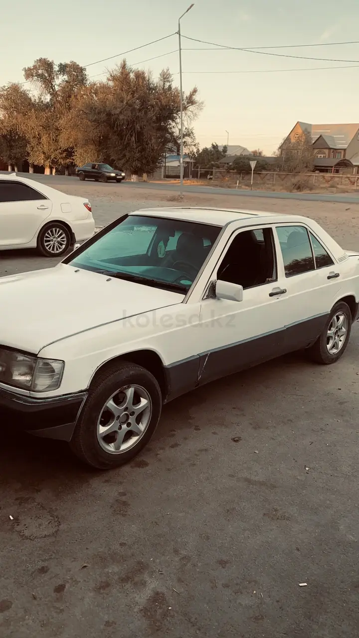 Mercedes-Benz 190, 1992