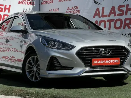 Hyundai Sonata 2017 года за 8 290 000 тг. в Шымкент