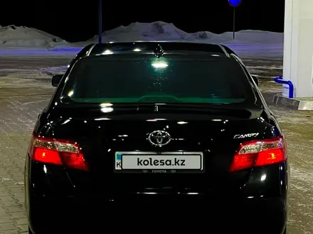 Toyota Camry 2006 года за 5 200 000 тг. в Усть-Каменогорск – фото 2