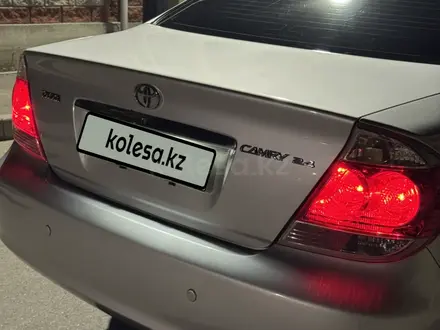 Toyota Camry 2005 года за 6 300 000 тг. в Алматы – фото 2