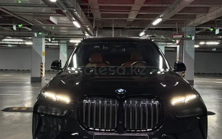 BMW X7 2022 года за 64 700 000 тг. в Алматы