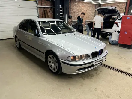 BMW 530 2001 года за 6 200 000 тг. в Астана – фото 10