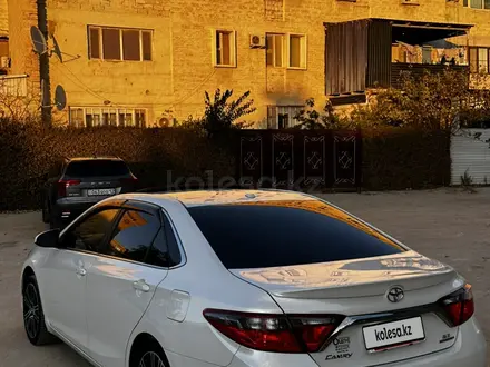 Toyota Camry 2017 года за 6 500 000 тг. в Жанаозен – фото 3