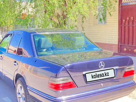 Mercedes-Benz E 280 1993 года за 2 000 000 тг. в Кызылорда – фото 5