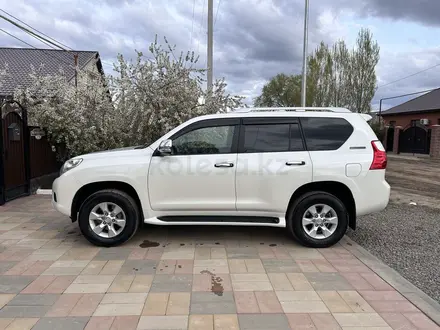 Toyota Land Cruiser Prado 2012 года за 14 900 000 тг. в Актобе – фото 3