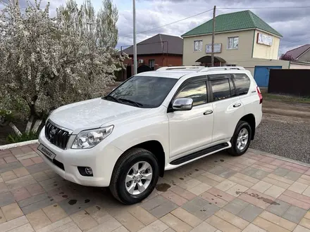 Toyota Land Cruiser Prado 2012 года за 14 900 000 тг. в Актобе – фото 2
