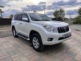 Toyota Land Cruiser Prado 2012 года за 14 900 000 тг. в Актобе