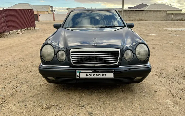 Mercedes-Benz E 420 1998 года за 4 020 000 тг. в Жанаозен