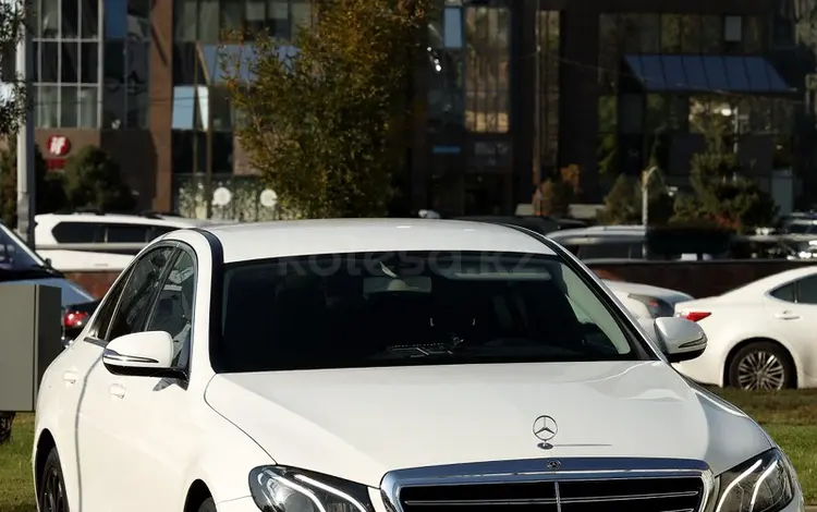 Mercedes-Benz E 200 2018 годаfor22 000 000 тг. в Алматы