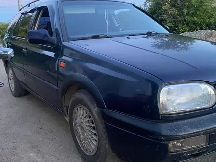 Volkswagen Golf 1994 года за 2 000 000 тг. в Астана – фото 2