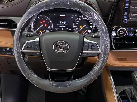 Toyota Highlander Luxe 2022 года за 52 000 000 тг. в Костанай – фото 6